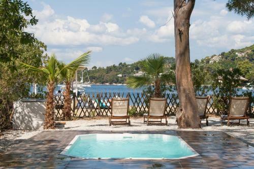 Villa Amouage Boutique Home