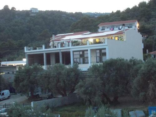 Apartamento Rhodon House