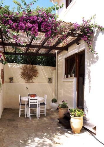 Skiathos Town House