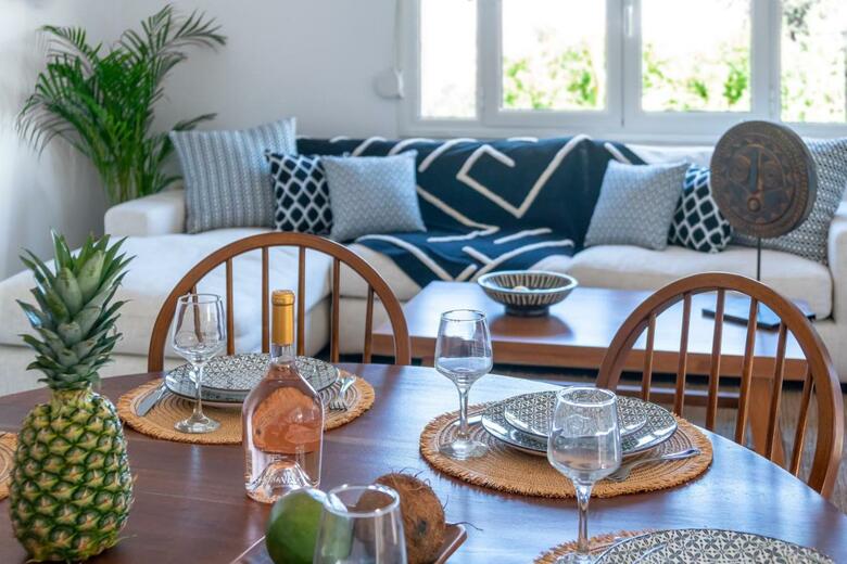 Villa Indigo Boutique Home