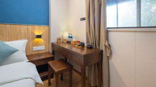 Floral Hotel Wuxi Chanfeng Xiaozhu Lingshan Town
