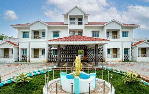 Hotel Brindavan Beach Resort