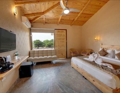 Hotel Tarangi Resort And Spa