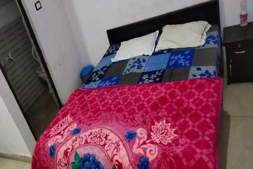 Oyo 86189 Glaxy Hotel