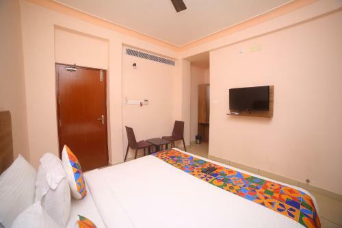 Hotel Radha Residency