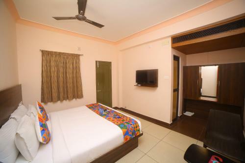 Hotel Radha Residency