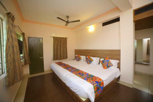 Hotel Radha Residency