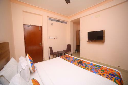 Hotel Radha Residency