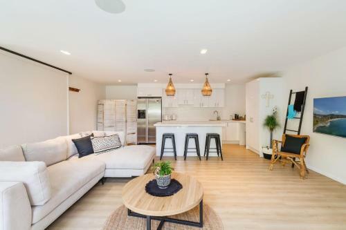 Kahakai House