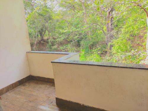 Into The Himalayas Homestay