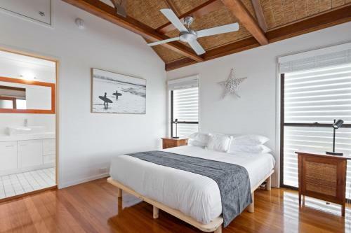 Beach-front 3-bed Home With Stunning View And Pool