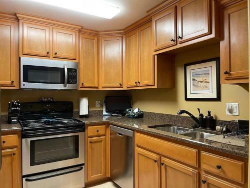 Regency Towers By Pensacola Beach Properties