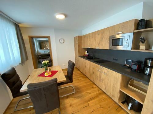 Hostal Alpenperle