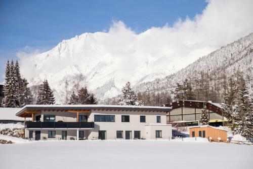 Hostal Alpenperle