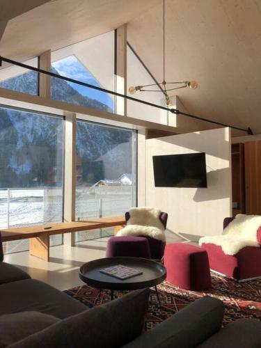 Urban Alpine Penthouse With Lake View