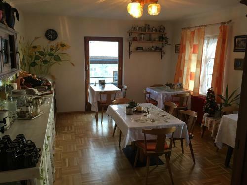 Hostel Weisses R�ssl