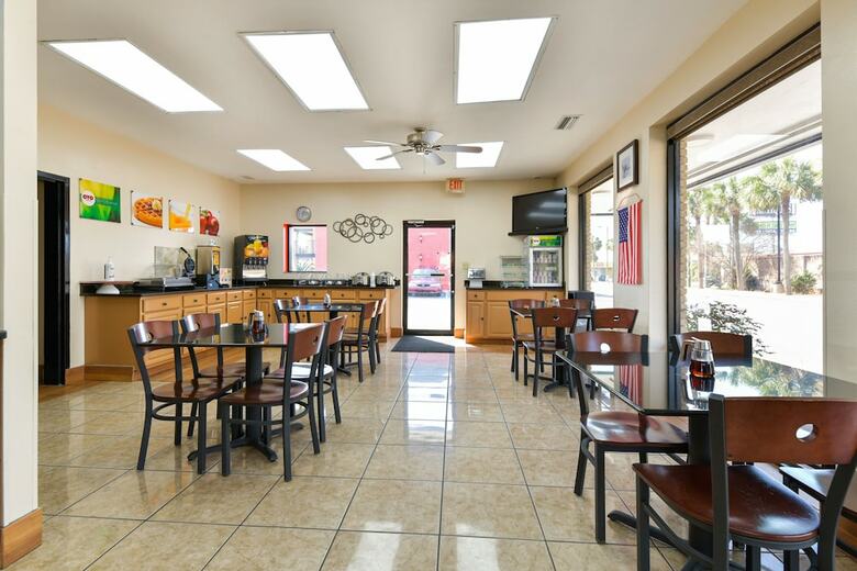 Hotel Quality Inn Lake Park