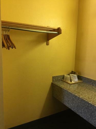 Motel Royal Inn Pearsall