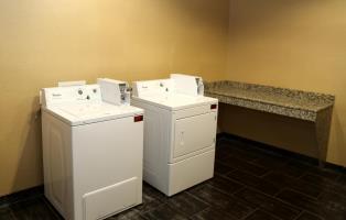 Posada Hampton Inn Pearsall