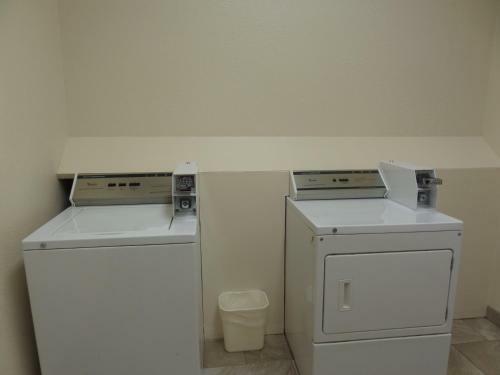 Hotel Baymont Inn & Suites