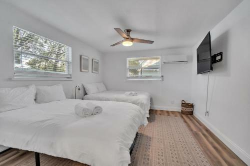 ?pool-bbq Grill-fire Pit-ping Pong- Beach?