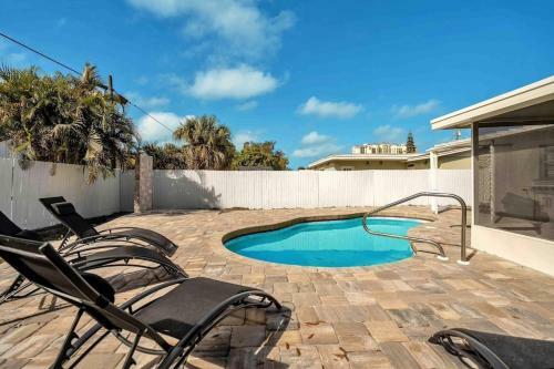 ?pool-bbq Grill-fire Pit-ping Pong- Beach?