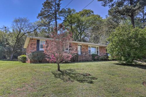 Spacious Retreat About 1 Mi To Augusta National!