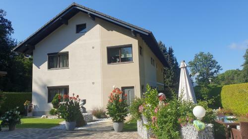Apartamento Ferienwohnung In Krumpendorf Am W�rthersee