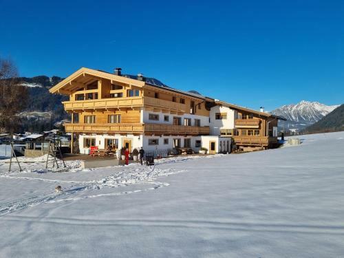 Hostal Pension Schusterhof