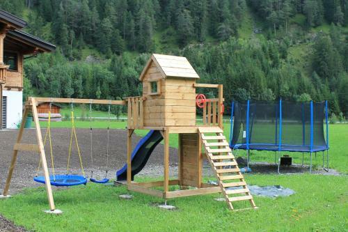 Hostal Villa Alpin