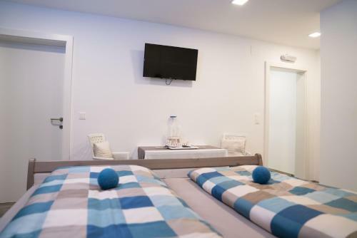 Hostal Pension & Restaurant La Amalia