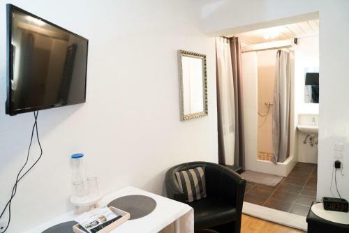 Hostal Pension & Restaurant La Amalia