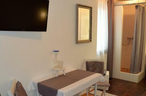 Hostal Pension & Restaurant La Amalia