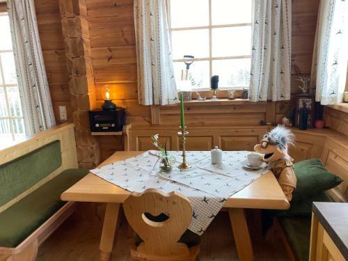Almh�tten Skorianz- Die Gr�ne Hirschh�tte
