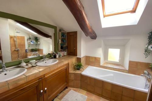 Duplex House With Gardenterrace In Cabannes
