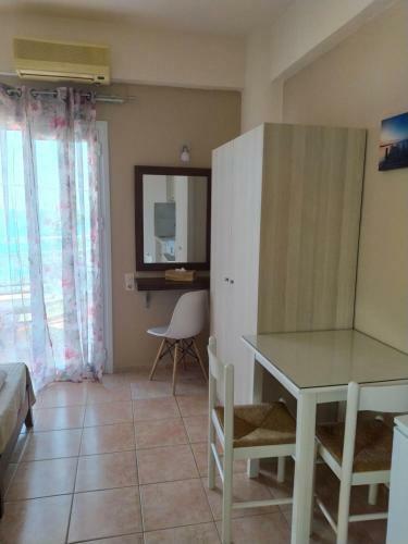 Cosy Apartment With Sea View