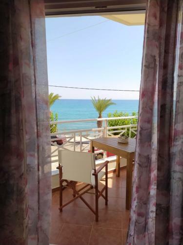 Cosy Apartment With Sea View