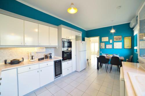 Seaview Garden Villa - Heated Pool