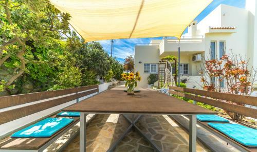 Seaview Garden Villa - Heated Pool