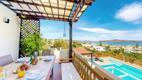Seaview Garden Villa - Heated Pool