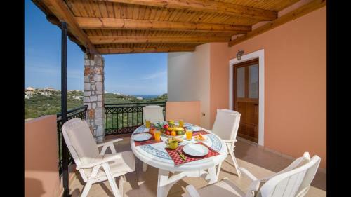 Villa Dimosthenis 4 Bedrooms With Private Pool