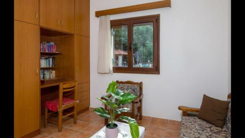 Villa Dimosthenis 4 Bedrooms With Private Pool
