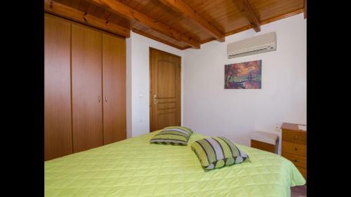 Villa Dimosthenis 4 Bedrooms With Private Pool