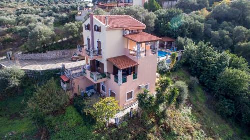 Villa Dimosthenis 4 Bedrooms With Private Pool