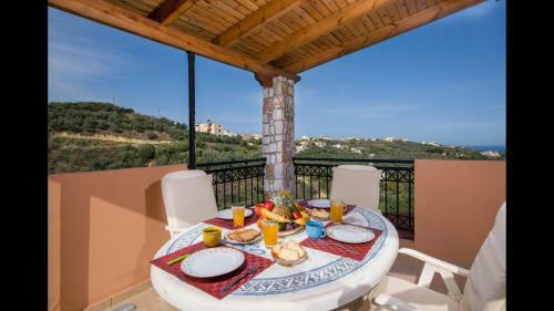 Villa Dimosthenis 4 Bedrooms With Private Pool