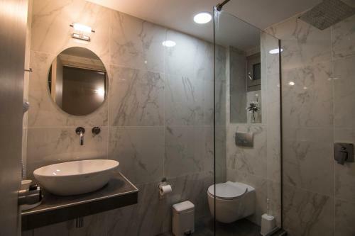 Elia Luxury Apartments
