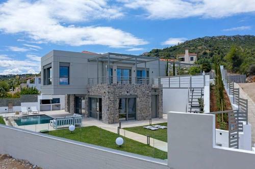 Villa Theologos