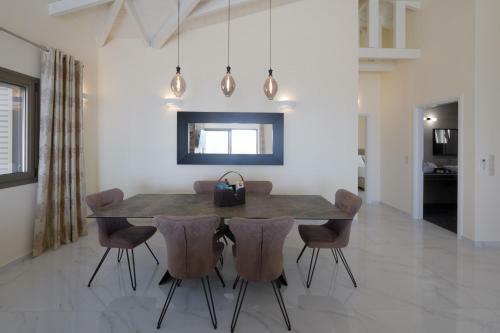 Manazil Mani - Luxury Villas