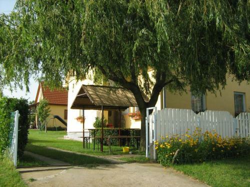 Apartamento Balatoni Ny�r Vend�gh�z