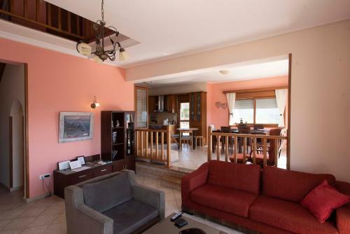 Tragana Villa
